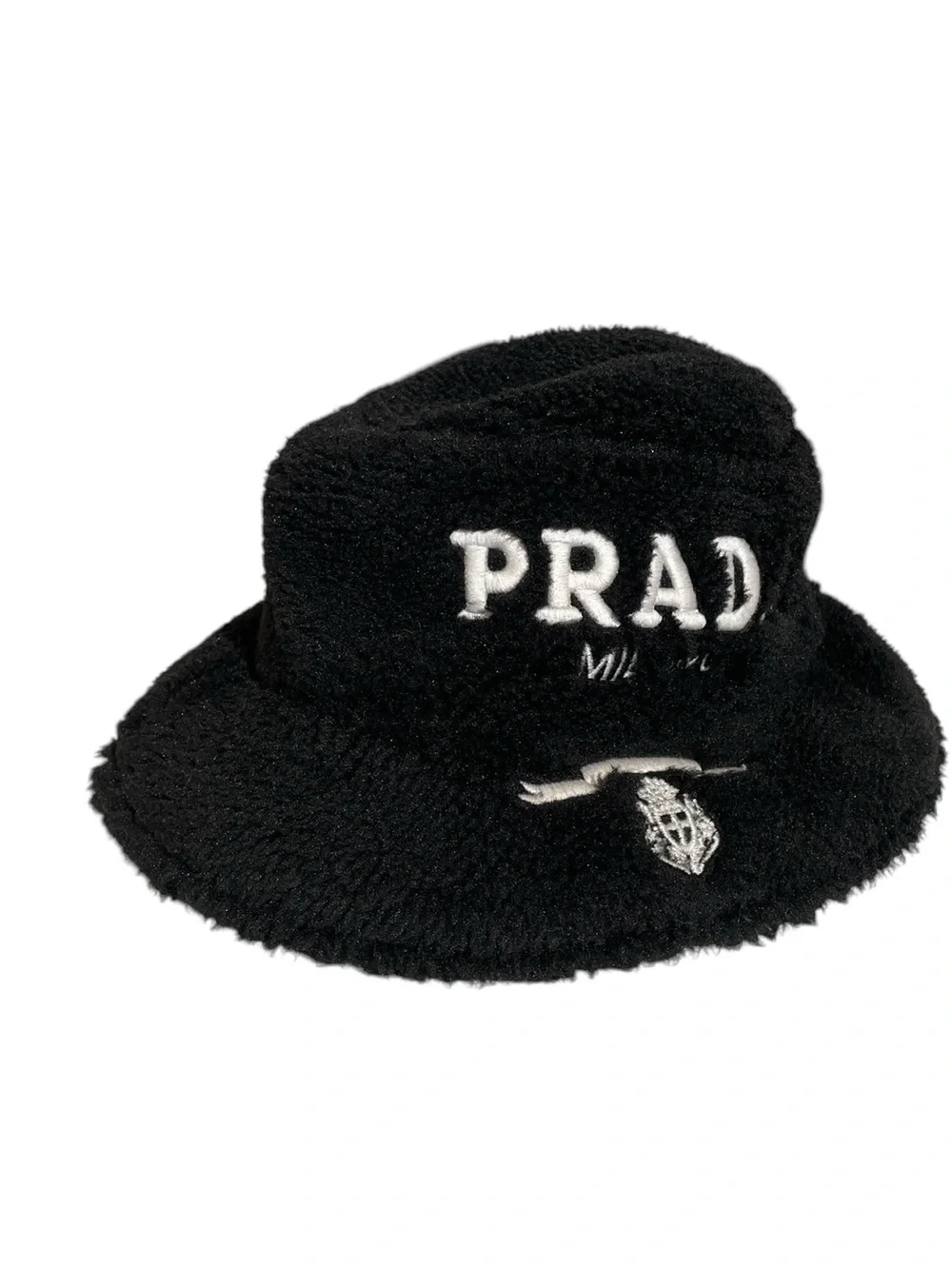 🎩 Women’s Black Fuzzy Bucket Hat 🎩